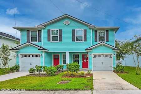 2816 Shangri La DR Jacksonville, FL 32233