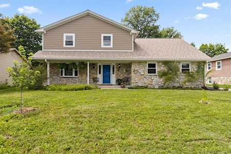 6221 Buttonwood Dr Noblesville, IN 46062