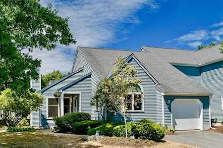 297 Bishops Forest Dr #297 Waltham, MA 02452