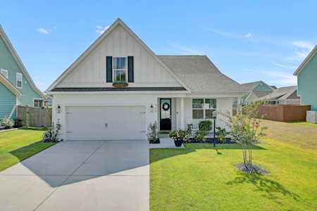 660 Yellow Leaf Ln Summerville, SC 29486