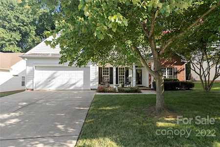 6647 Reedy Creek Rd Charlotte, NC 28215