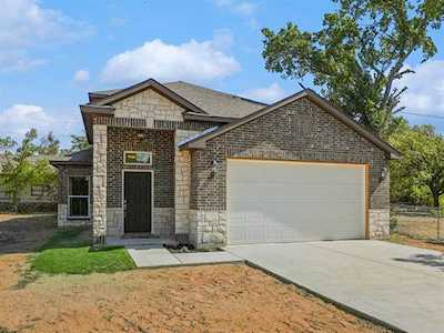 5301 Fossil Drive Haltom City, TX 76117