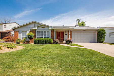 15719 Cotting Ct Chesterfield, MO 63017