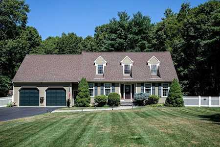 9 Bow Drive Acushnet, MA 02743