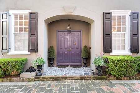 84 King St Charleston, SC 29401