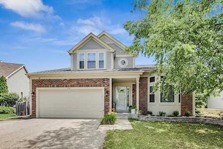 994 Dunhill Rd Grayslake, IL 60030
