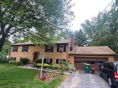 1005 Lincolnshire Dr North Attleboro, MA 02760