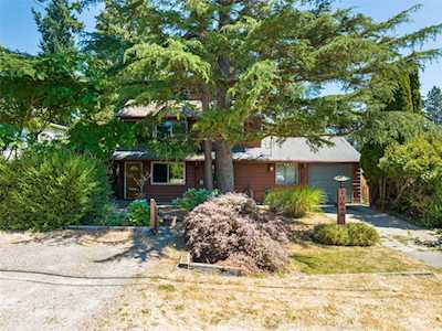 10648 32nd Ave SW Seattle, WA 98146