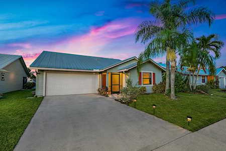 6711 SE Silverbell Avenue Stuart, FL 34997