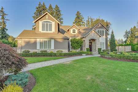 876 212th Ave SE Sammamish, WA 98075