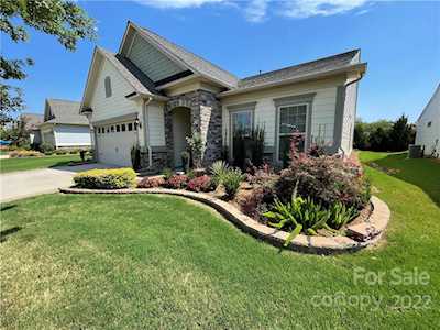264 Grovefield Dr Fort Mill, SC 29715