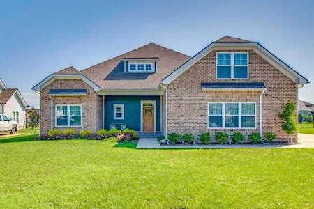 5725 Iverson Dr Murfreesboro, TN 37127