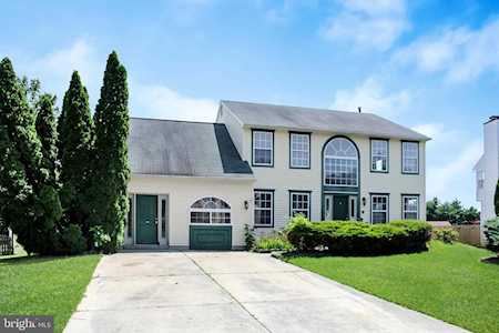 183 Orlando Dr Sicklerville, NJ 08081