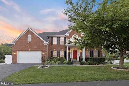 7233 Antares Dr Gaithersburg, MD 20879