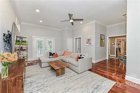 3101 Windsor Dr Charlotte, NC 28209