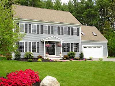 4 Drive Littleton, MA 01460