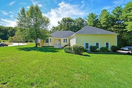 2 Pauls Dr Spencer, MA 01562