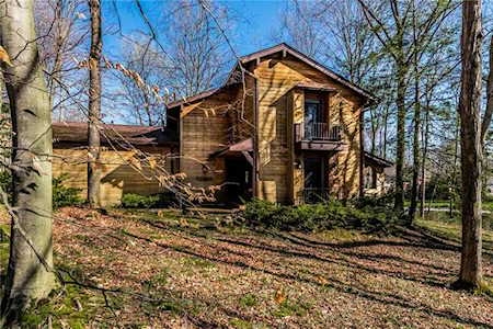 11090 Winding Brook Ln Carmel, IN 46280
