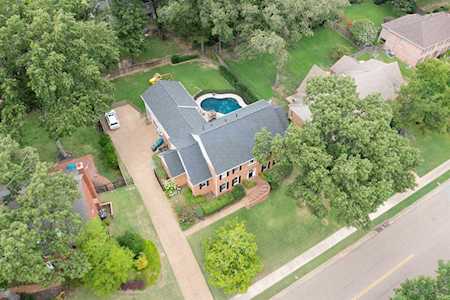 2821 Oakleigh Ln Germantown, TN 38138