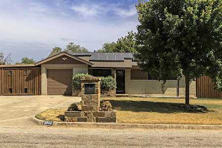 8840 Kate Street White Settlement, TX 76108