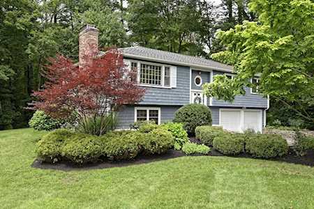 13 Coolidge Cir Northborough, MA 01532