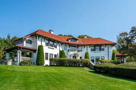 127 Chestnut Street Wakefield, MA 01880