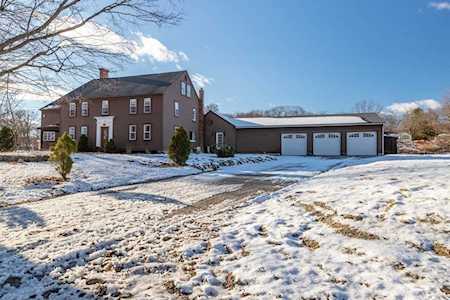 20 Scott St Bellingham, MA 02019