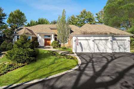 4 Long Ridge Ln Ipswich, MA 01938