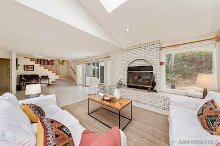 7008 Lipmann St San Diego, CA 92122