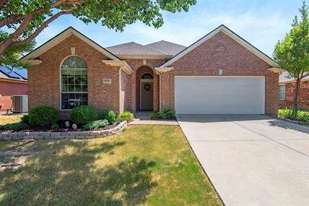 2609 Cowboy Trail Little Elm, TX 75068