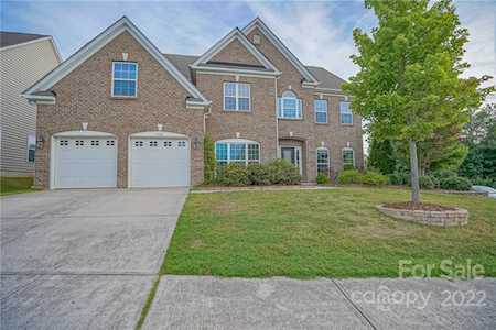 9162 Perseverance Dr Harrisburg, NC 28075