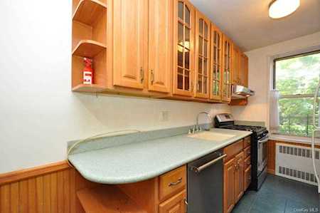 491 Riverdale Ave #3F Yonkers, NY 10705