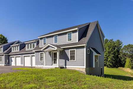 89 Bunker Hill Ave Stratham, NH 03885