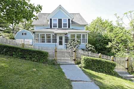 8 Wilkinson St Worcester, MA 01606