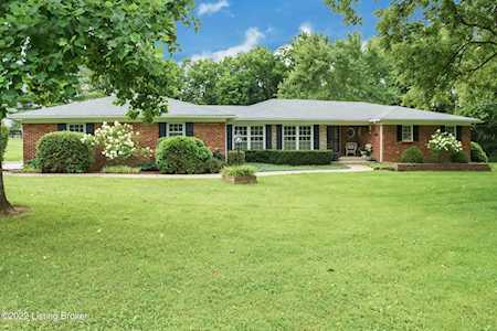 1512 Lakeshore Cir Crestwood, KY 40014