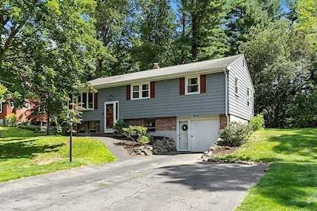 109 Partridge Rd Billerica, MA 01821