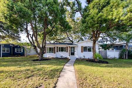 3028 30th Ave N St. Petersburg, FL 33713