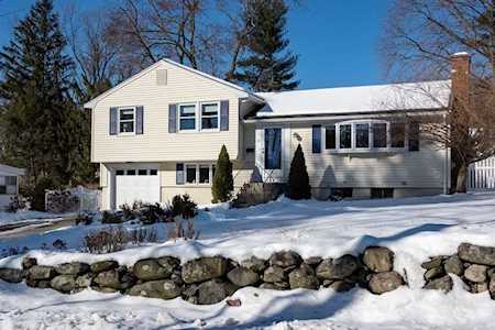 35 Summer Ln Framingham, MA 01701