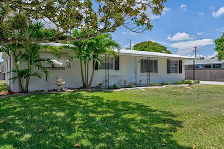 416 San Fernando Drive Palm Springs, FL 33461