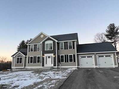 82 Hayfield Rd #Lot 62 Dracut, MA 01826