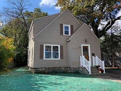 21 Lakeside Drive Shrewsbury, MA 01545