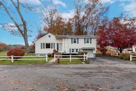 20 Mcrayne Hill Rd Billerica, MA 01821