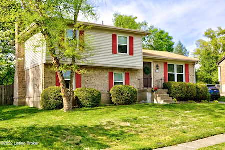 2922 Winterhaven Rd Louisville, KY 40220