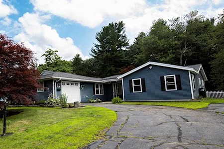 35 Temi Rd Hudson, MA 01749