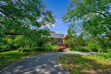 9 Peirce Rd Wellesley, MA 02481