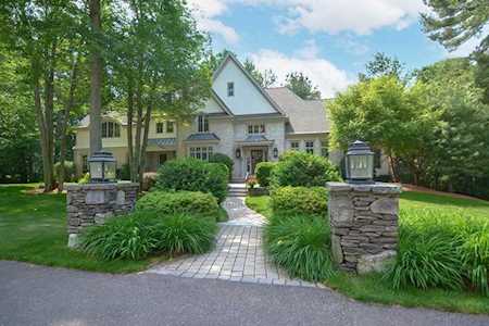 7 Olde Hickory Path Westborough, MA 01581