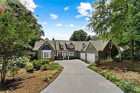 8074 Bradford Ln Denver, NC 28037