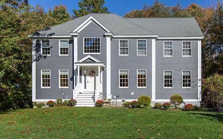 4 Hollow Ridge Road Chelmsford, MA 01863