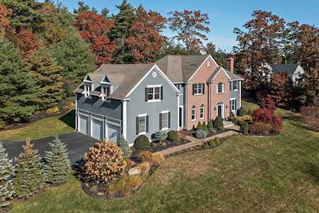 107 Country Club Way Kingston, MA 02364