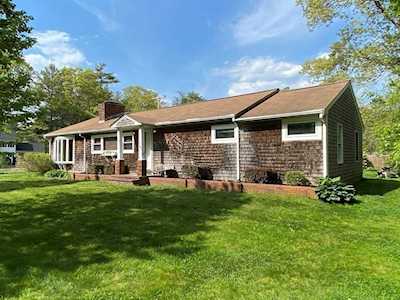 136 Great Neck Rd Wareham, MA 02571
